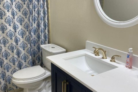 Townhouse in Miami, Florida 3 bedrooms, 137.68 sq.m. № 2031792 - photo 7