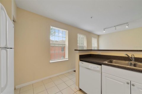 Townhouse in Celebration, Florida 3 bedrooms, 152.36 sq.m. № 2351932 - photo 15
