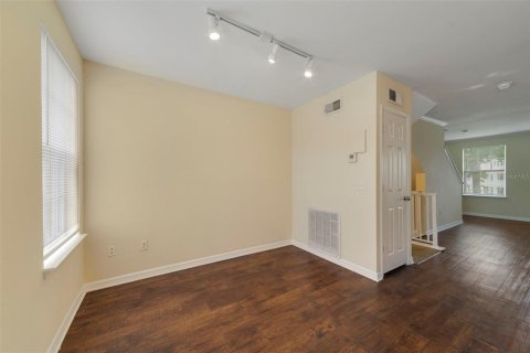 Townhouse in Celebration, Florida 3 bedrooms, 152.36 sq.m. № 2351932 - photo 13