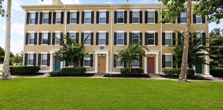 Townhouse in Celebration, Florida 3 bedrooms, 152.36 sq.m. № 2351932