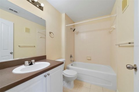 Townhouse in Celebration, Florida 3 bedrooms, 152.36 sq.m. № 2351932 - photo 24