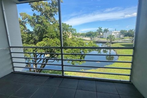 Купить кондоминиум в Санрайз, Флорида 2 спальни, 78.97м2, № 1970390 - фото 9