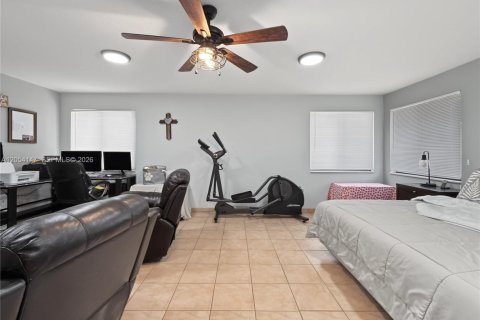 House in Homestead, Florida 5 bedrooms, 264.03 sq.m. № 2247781 - photo 25