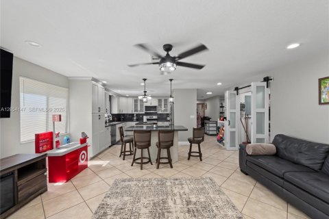 House in Homestead, Florida 5 bedrooms, 264.03 sq.m. № 2247781 - photo 15