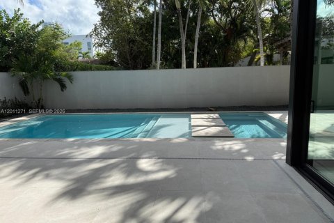 Villa ou maison à vendre à Miami, Floride: 5 chambres, 418.9 m2 № 2076681 - photo 20