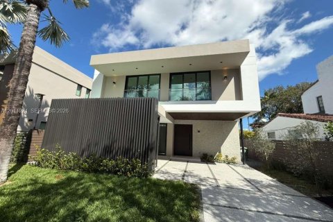 Villa ou maison à Miami, Floride 5 chambres, 418.9 m2 № 2076681