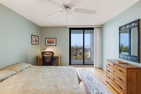 Condo in Sarasota, Florida, 2 bedrooms  № 2403247 - photo 6
