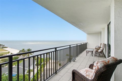 Condo in Sarasota, Florida, 2 bedrooms  № 2403247 - photo 10