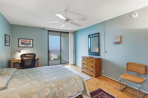 Condo in Sarasota, Florida, 2 bedrooms  № 2403247 - photo 7