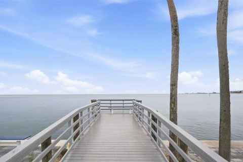 Condo in Sarasota, Florida, 2 bedrooms  № 2403247 - photo 14