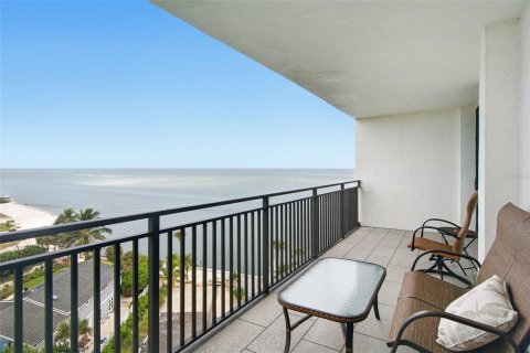 Condo in Sarasota, Florida, 2 bedrooms  № 2403247 - photo 9