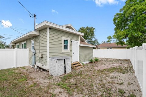 Immobilier commercial à vendre à Tampa, Floride: 4 chambres, 142.7 m2 № 2399495 - photo 19