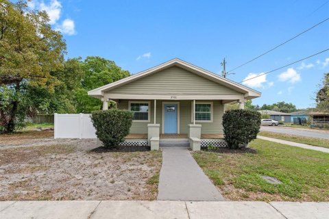 Immobilier commercial à Tampa, Floride 4 chambres, 142.7 m2 № 2399495