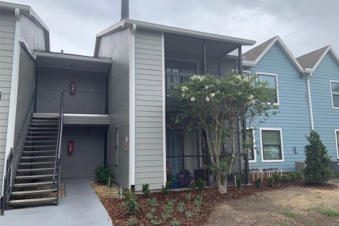 Condominio en Casselberry, Florida, 2 dormitorios  № 2096068