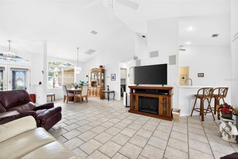 Villa ou maison à vendre à North Port, Floride: 3 chambres, 156.17 m2 № 2150912 - photo 4