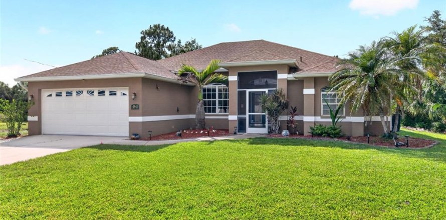 Villa ou maison à North Port, Floride 3 chambres, 156.17 m2 № 2150912