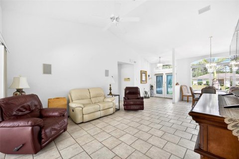 Villa ou maison à vendre à North Port, Floride: 3 chambres, 156.17 m2 № 2150912 - photo 6