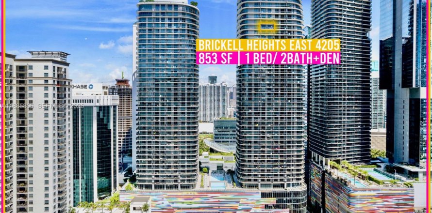 Condominio en Miami, Florida, 1 dormitorio  № 2091217