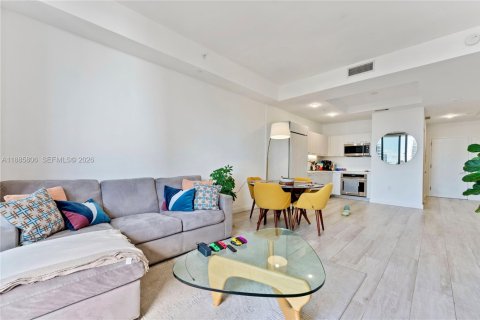 Condominio en venta en Miami, Florida, 1 dormitorio, 79.25 m2 № 2091217 - foto 5