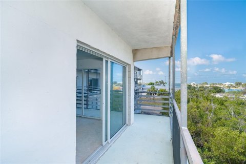 Propiedad comercial en venta en Englewood, Florida, 108.14 m2 № 2155663 - foto 18