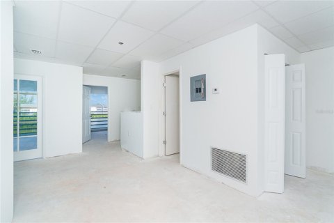 Propiedad comercial en venta en Englewood, Florida, 108.14 m2 № 2155663 - foto 10