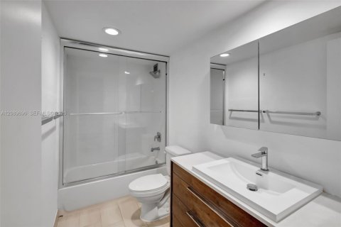 Copropriété à vendre à Coral Gables, Floride: 2 chambres, 140.28 m2 № 2370023 - photo 22