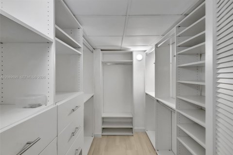 Copropriété à vendre à Coral Gables, Floride: 2 chambres, 140.28 m2 № 2370023 - photo 21