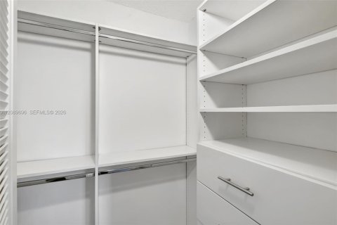 Copropriété à vendre à Coral Gables, Floride: 2 chambres, 140.28 m2 № 2370023 - photo 18