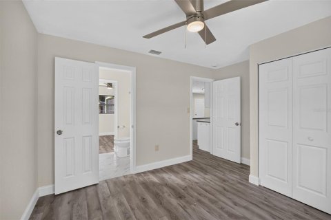 Villa ou maison à vendre à Melbourne, Floride: 4 chambres, 139.73 m2 № 2436780 - photo 16