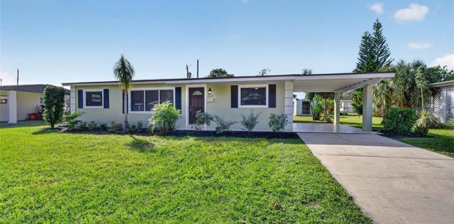Villa ou maison à Melbourne, Floride 4 chambres, 139.73 m2 № 2436780