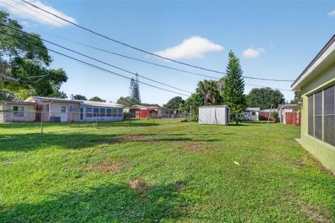 Villa ou maison à vendre à Melbourne, Floride: 4 chambres, 139.73 m2 № 2436780 - photo 30
