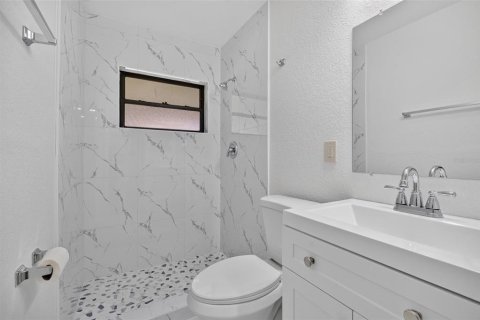 Villa ou maison à vendre à Melbourne, Floride: 4 chambres, 139.73 m2 № 2436780 - photo 23