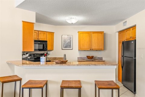 Condo in Saint Petersburg, Florida, 2 bedrooms  № 1690356 - photo 15