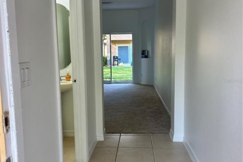 Touwnhouse à vendre à Sanford, Floride: 3 chambres, 111.76 m2 № 2375710 - photo 4