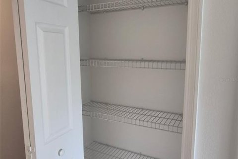 Touwnhouse à vendre à Sanford, Floride: 3 chambres, 111.76 m2 № 2375710 - photo 29