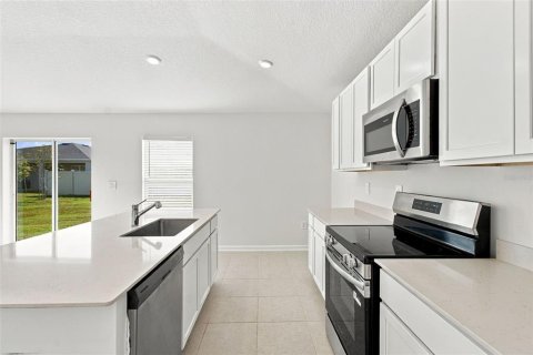 Villa ou maison à vendre à Kissimmee, Floride: 3 chambres, 171.22 m2 № 2425300 - photo 7