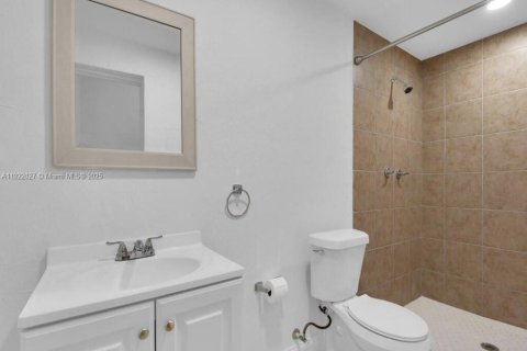 Casa en venta en Fort Myers, Florida, 3 dormitorios № 1975947 - foto 21