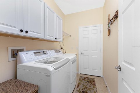 House in Englewood, Florida 3 bedrooms, 124.3 sq.m. № 1535156 - photo 28