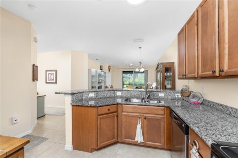 House in Englewood, Florida 3 bedrooms, 124.3 sq.m. № 1535156 - photo 9