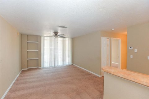 Condo in Orlando, Florida, 3 bedrooms  № 1632411 - photo 4