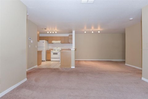 Condo in Orlando, Florida, 3 bedrooms  № 1632411 - photo 2