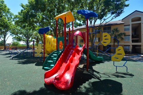 Condo in Orlando, Florida, 3 bedrooms  № 1632411 - photo 14