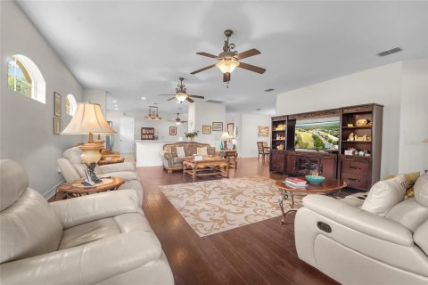 House in Brooksville, Florida 3 bedrooms, 214.98 sq.m. № 2099237 - photo 25