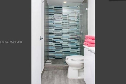 Condo in Miami Beach, Florida, 1 bedroom  № 2048985 - photo 10
