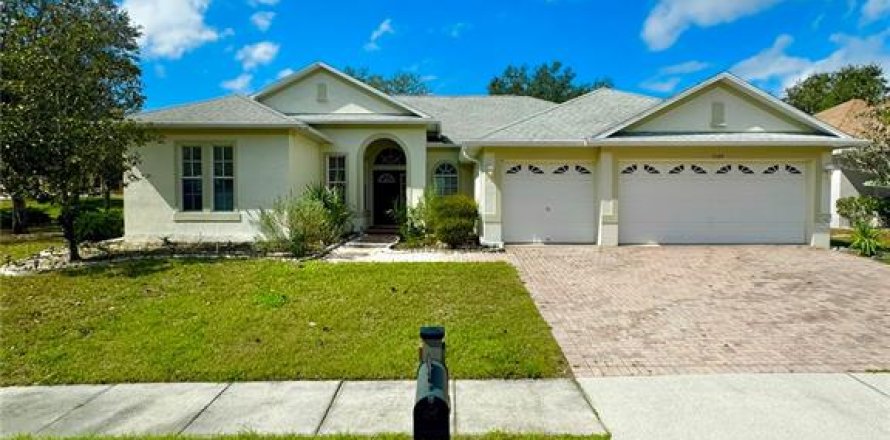 Casa en Spring Hill, Florida 4 dormitorios, 261.24 m2 № 1598466