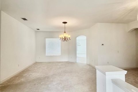 Casa en venta en Spring Hill, Florida, 4 dormitorios, 261.24 m2 № 1598466 - foto 13