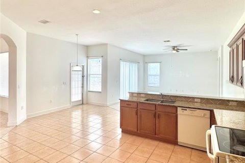 Casa en venta en Spring Hill, Florida, 4 dormitorios, 261.24 m2 № 1598466 - foto 19