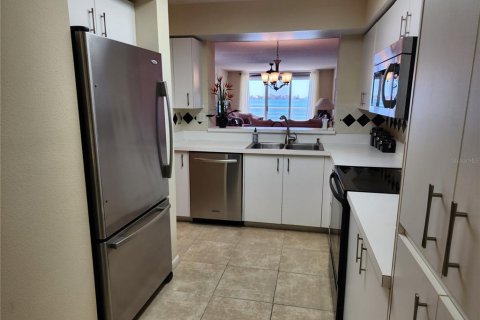 Copropriété à louer à Saint Petersburg, Floride: 2 chambres, 110.09 m2 № 1614394 - photo 13