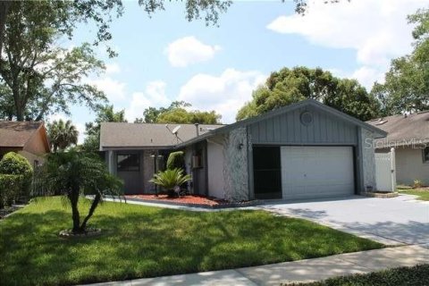 Villa ou maison à vendre à Casselberry, Floride: 3 chambres, 140.38 m2 № 1614027 - photo 1