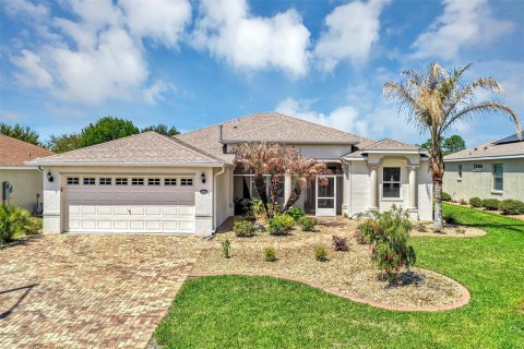 House in Leesburg, Florida 3 bedrooms, 207.73 sq.m. № 2116188